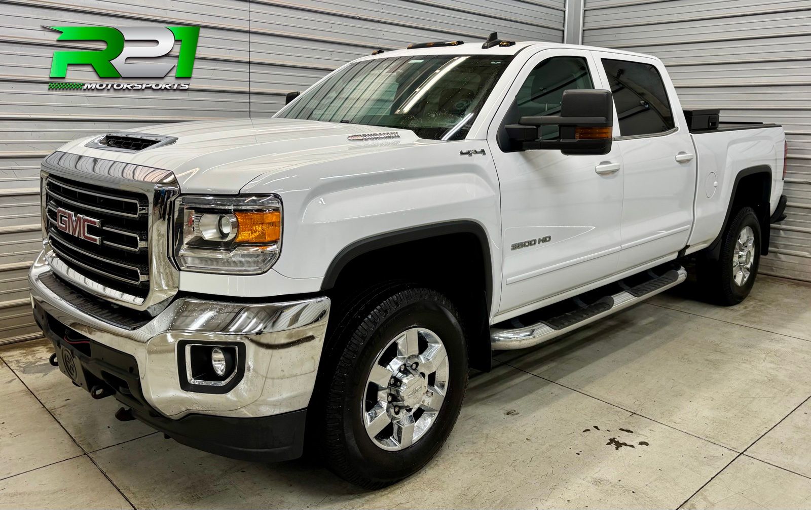 Summit White 2017 GMC Sierra 3500HD SLE Crew Cab 4WD Pickup Truck Four-Wheel Drive 6-Speed Automatic