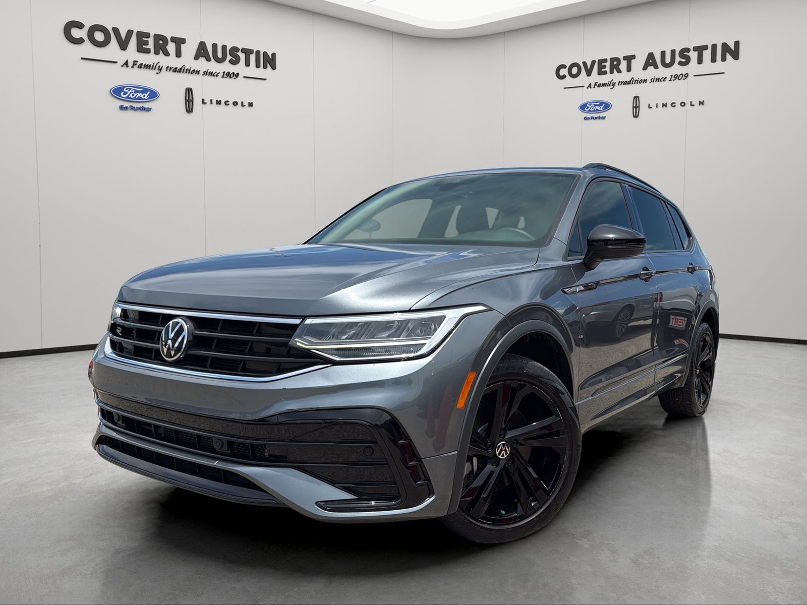 Used Car 2023 Volkswagen Tiguan  2.0t Se R-line Black For Sale Under $25,000 In Austin, Texas