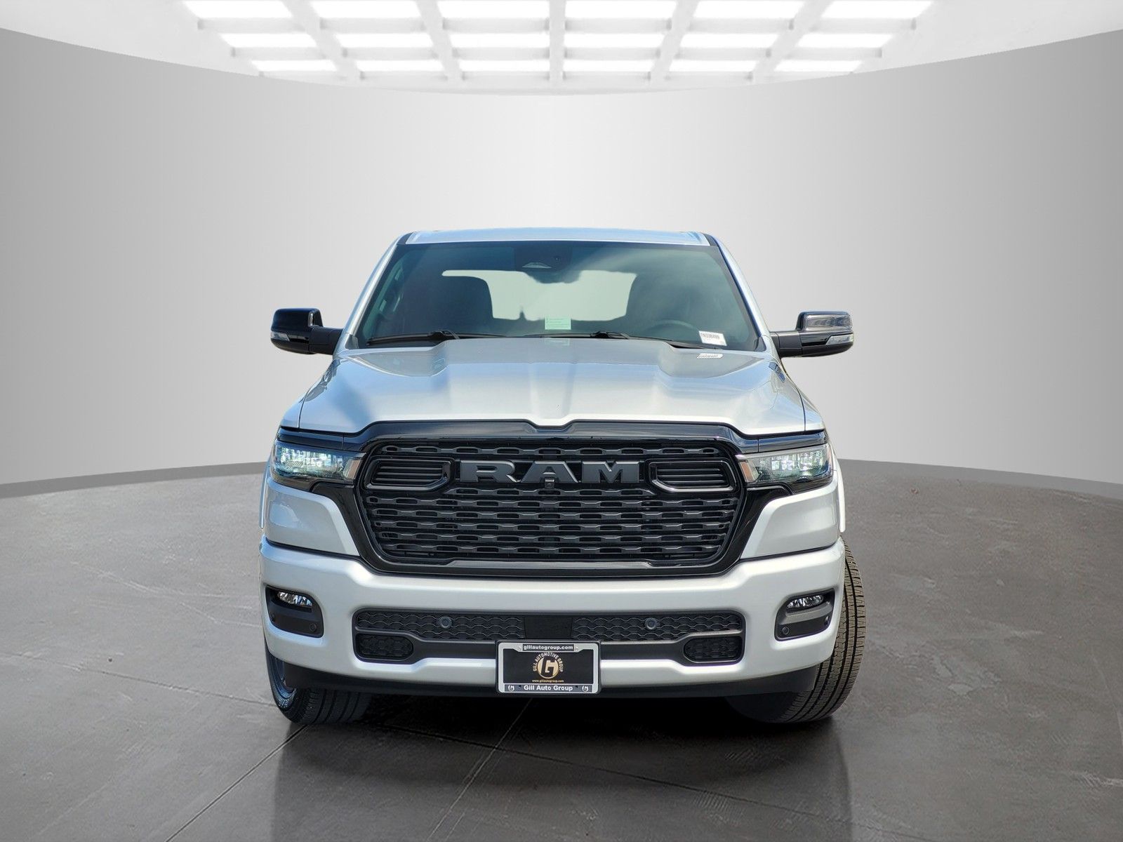 View vehicle photo 2