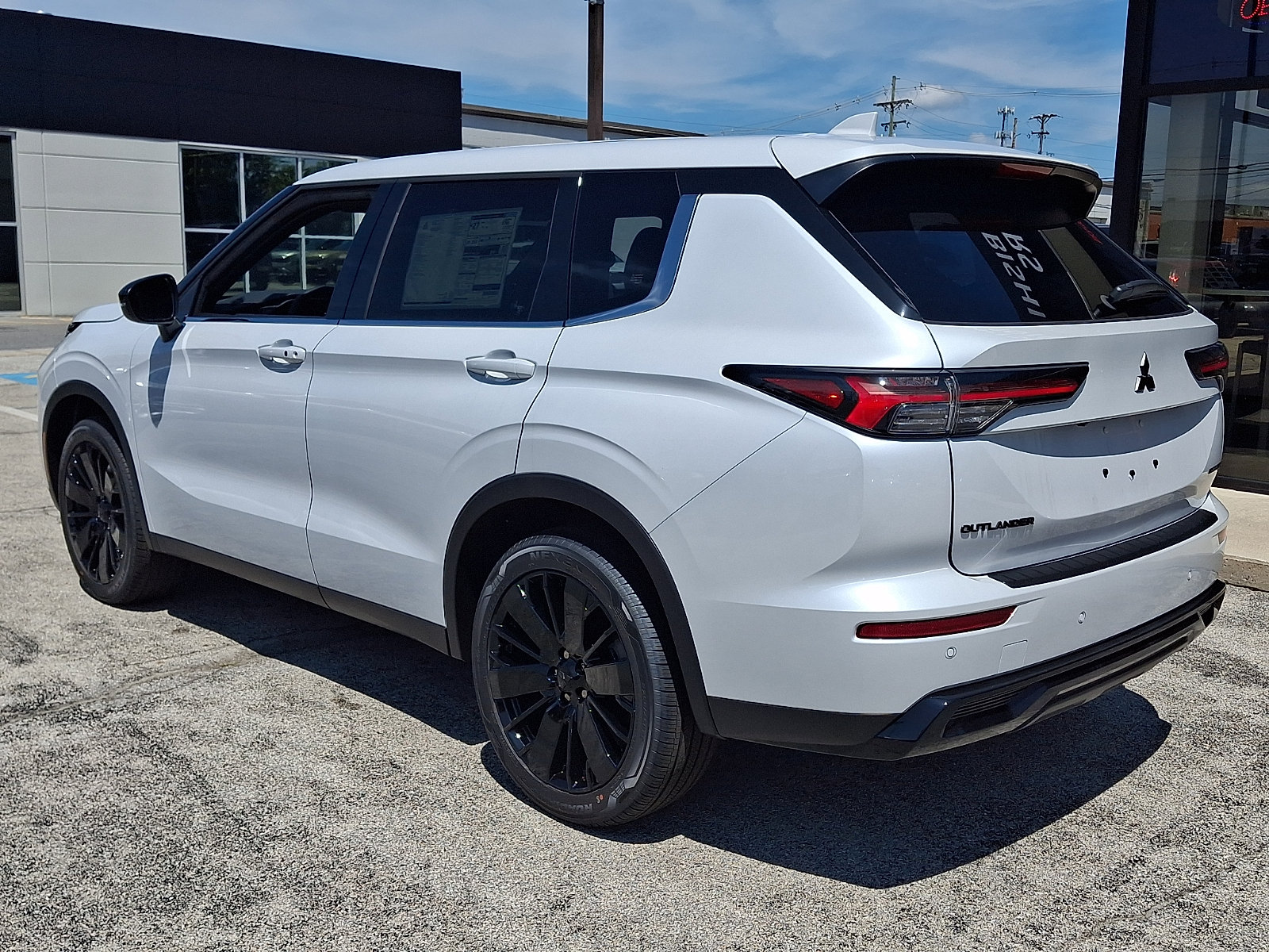 New 2026 Mitsubishi Outlander SUV