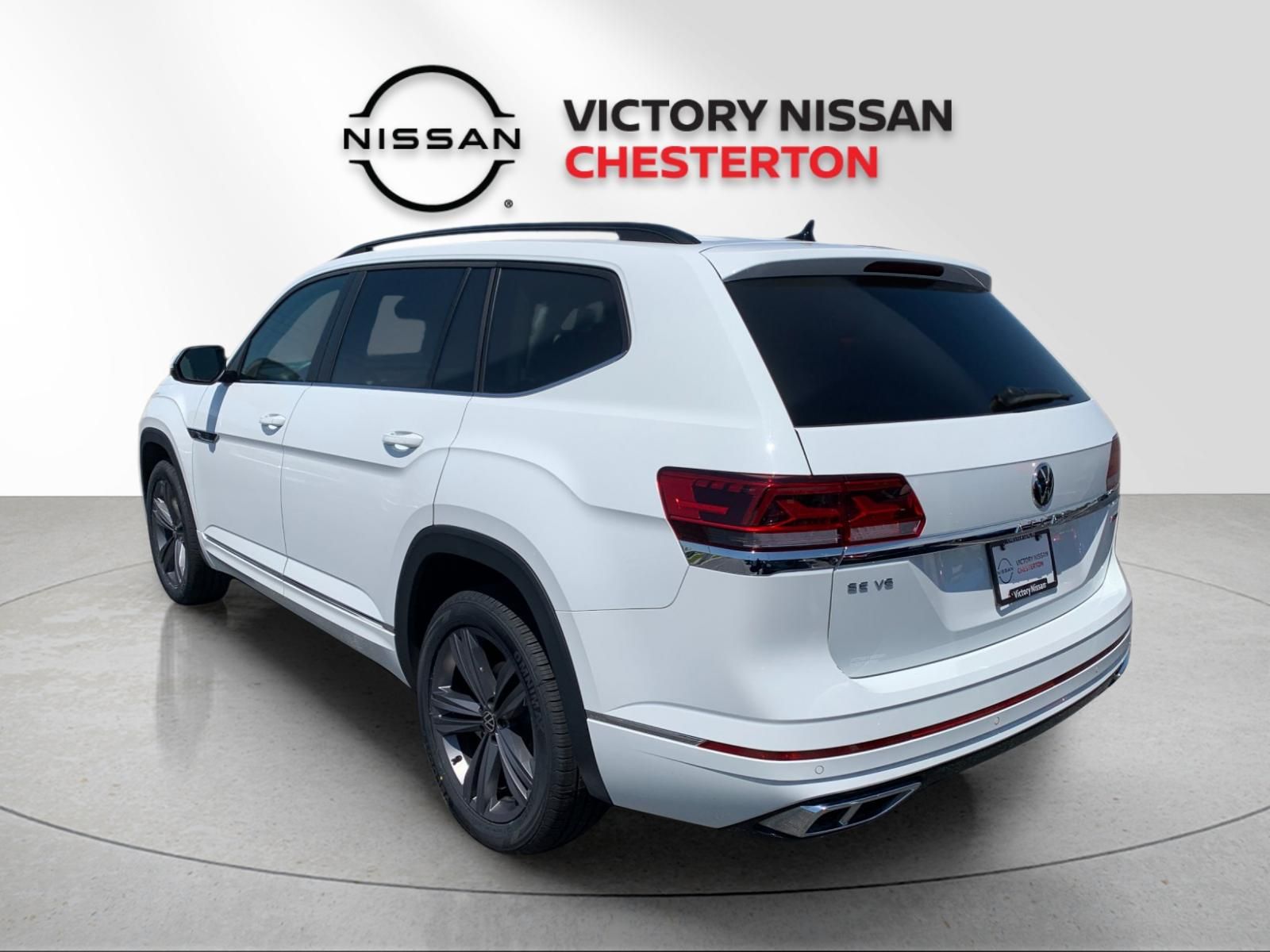 Used 2021 White Volkswagen 3.6L V6 SE w/Technology R-Line image 3
