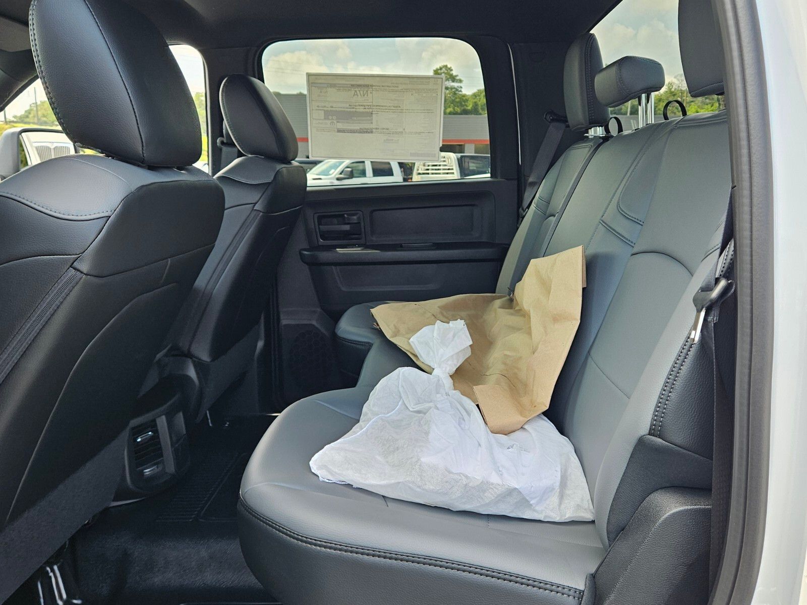 2025 Ram 3500 Tradesman photo 4