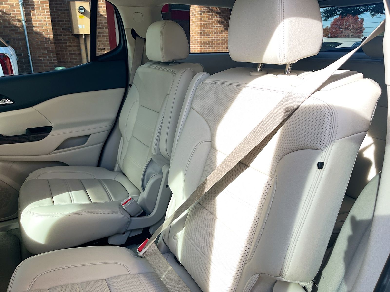 2023 GMC Acadia Denali - Photo 26