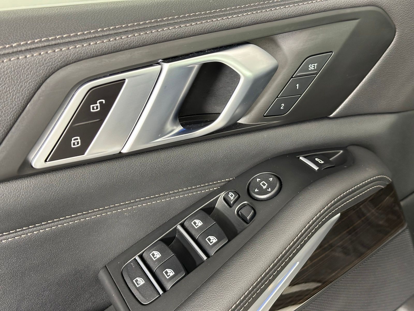 2023 BMW X5 45e - Photo 38