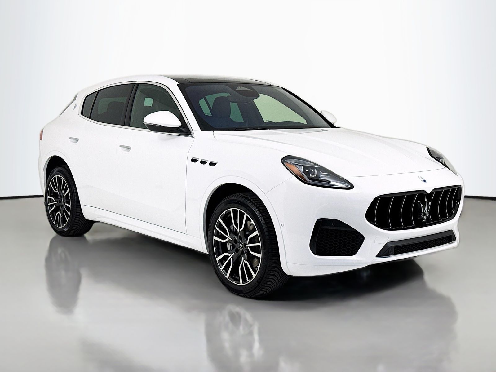 2025 Maserati Grecale Base