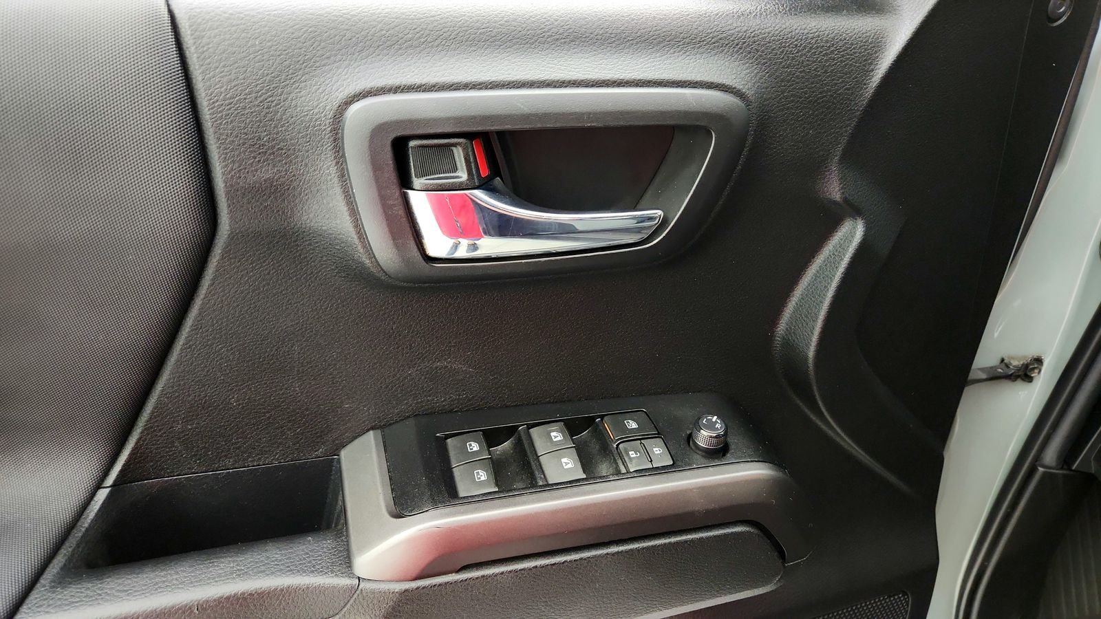 Used 2022  Toyota TRD Sport image 33