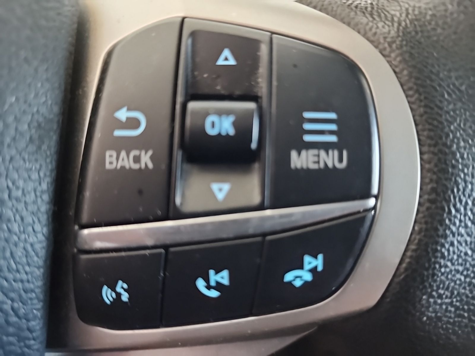 Certified Used 2021 Agate Black Metallic Ford XLT image 19