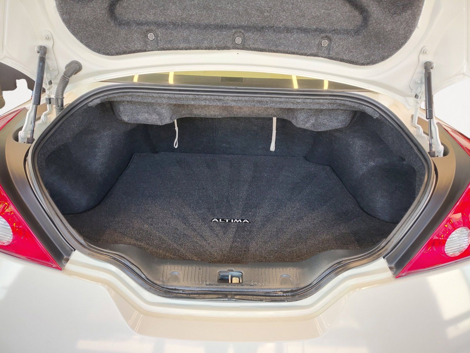 Used Car 2012 Nissan Altima  2.5 S For Sale Under $10,000 In San Antonio, Texas