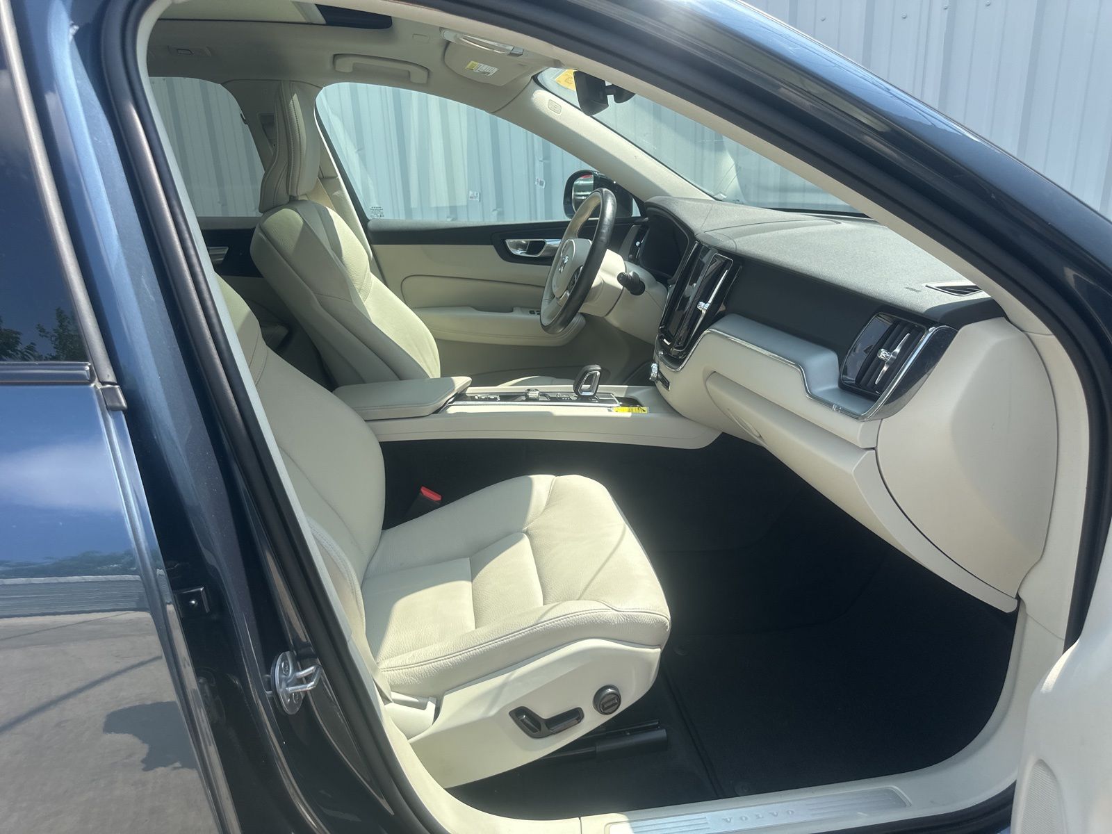 Used Car 2024 Volvo Xc60  B5 Core For Sale Under $30,000 In Austin, Texas