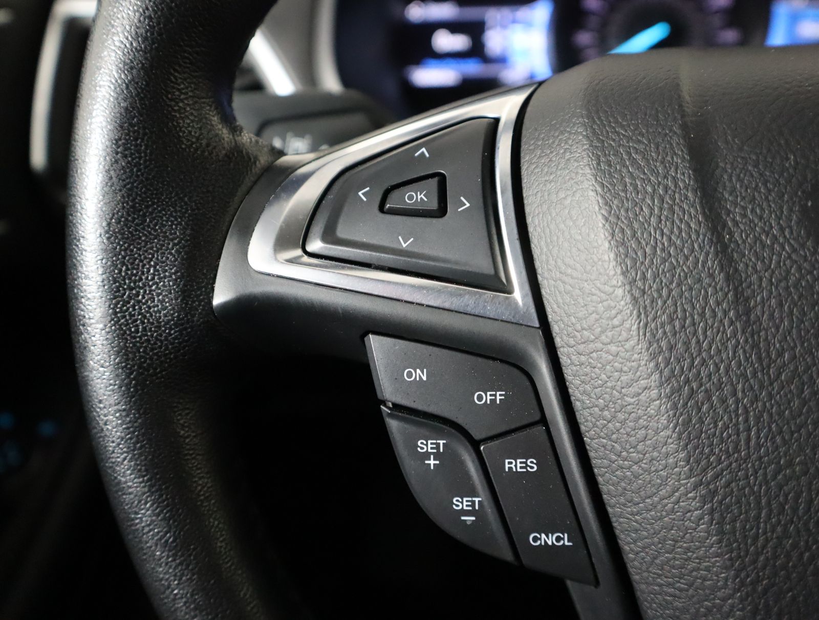 2022 Ford Edge Titanium photo