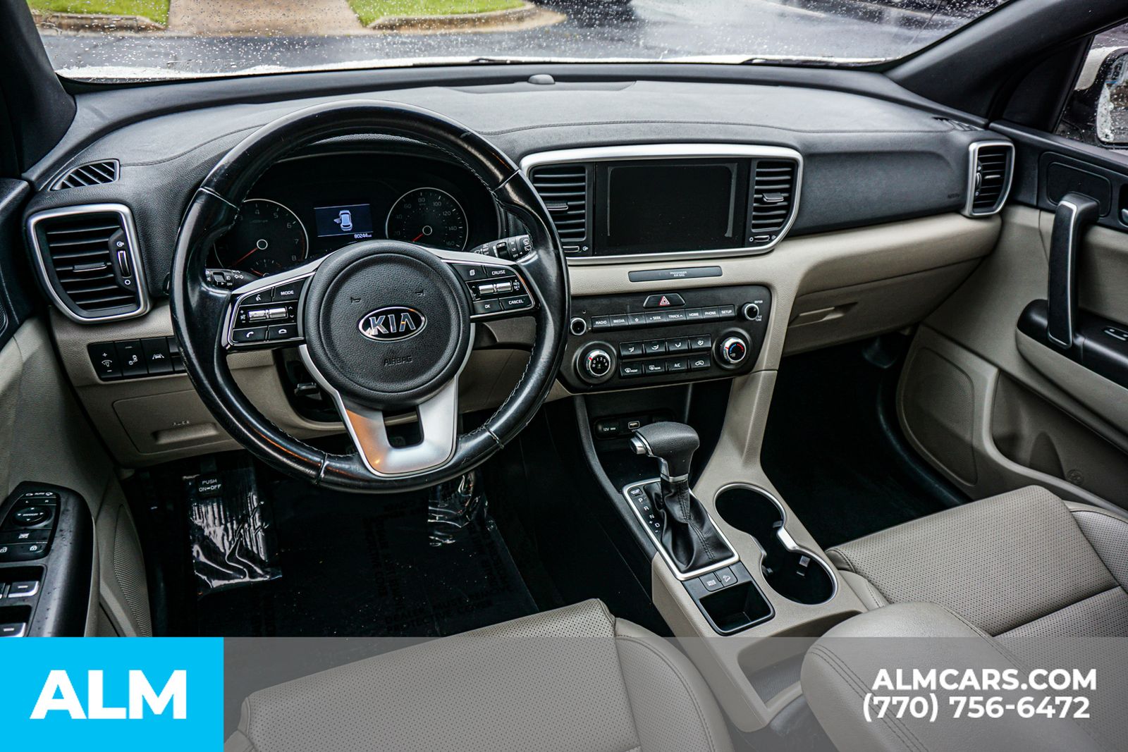 Used 2021 White Kia S image 28