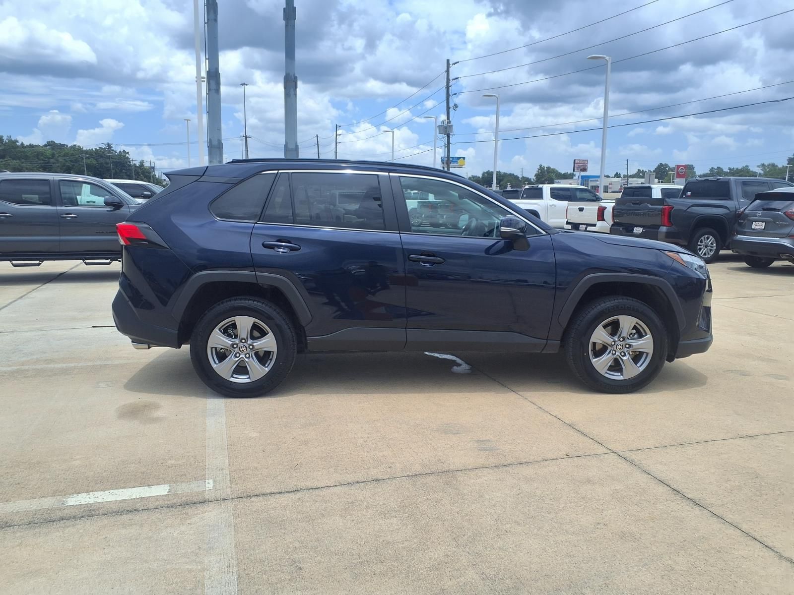 2025 Toyota RAV4 XLE - 4