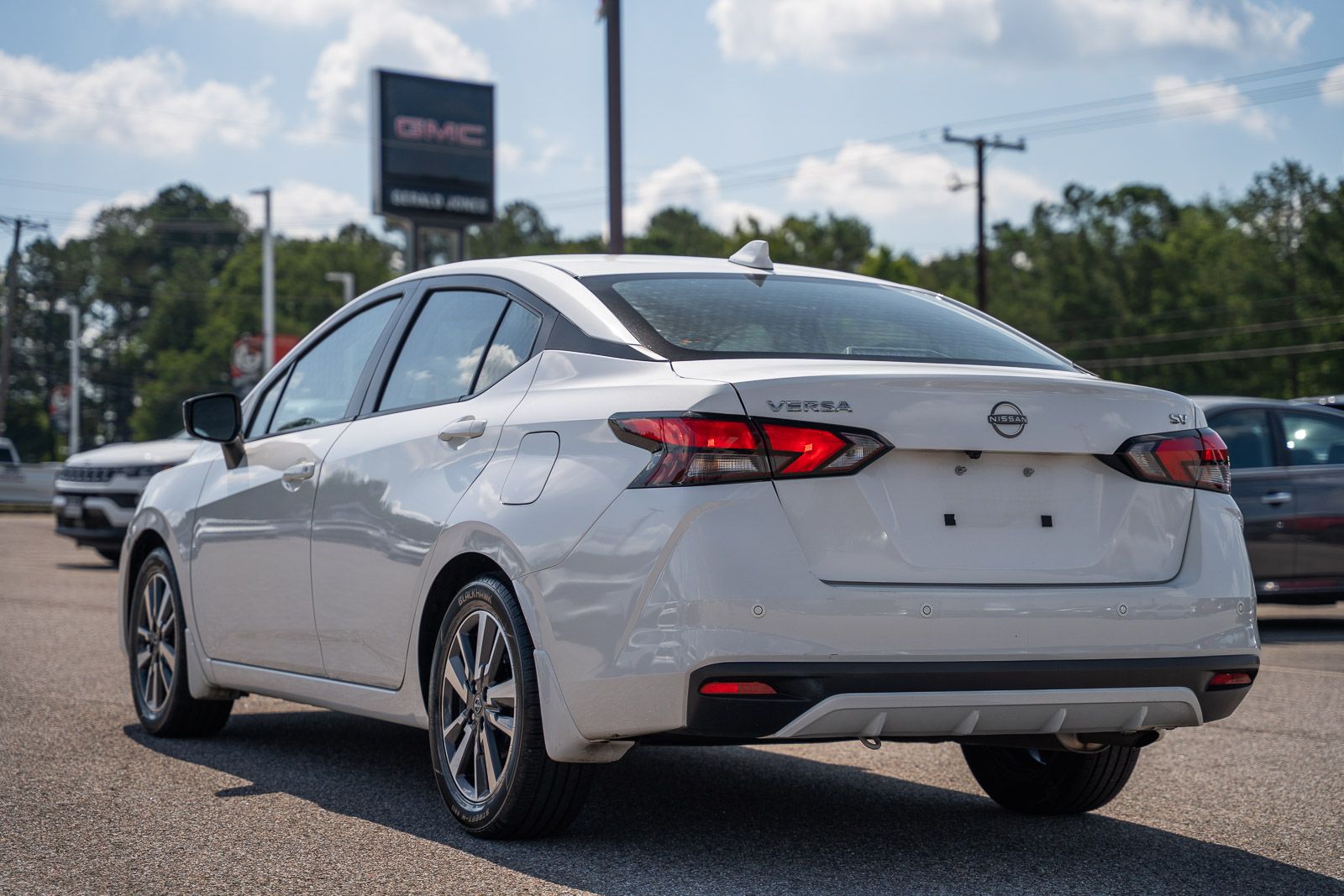 Used 2023 Nissan Versa Sedan
