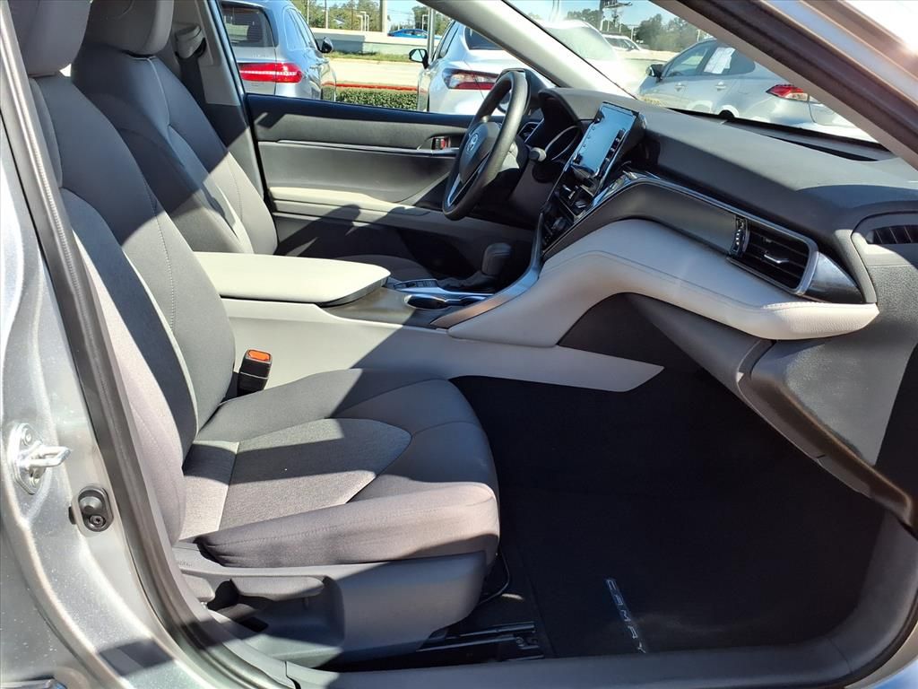 2021 Toyota Camry Hybrid LE  at Gullo Toyota