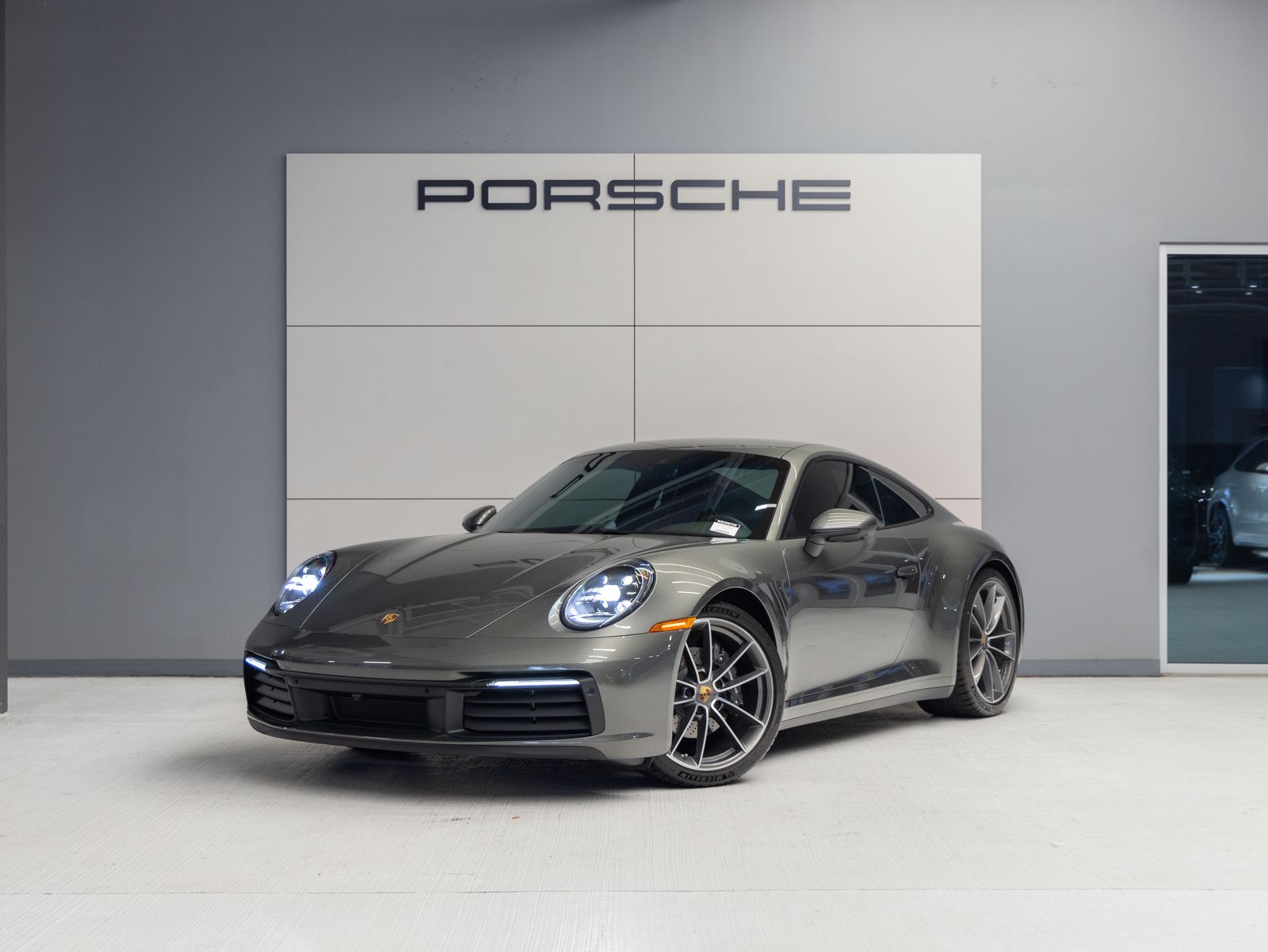 2024 Porsche 911 Carrera Coupe RWD