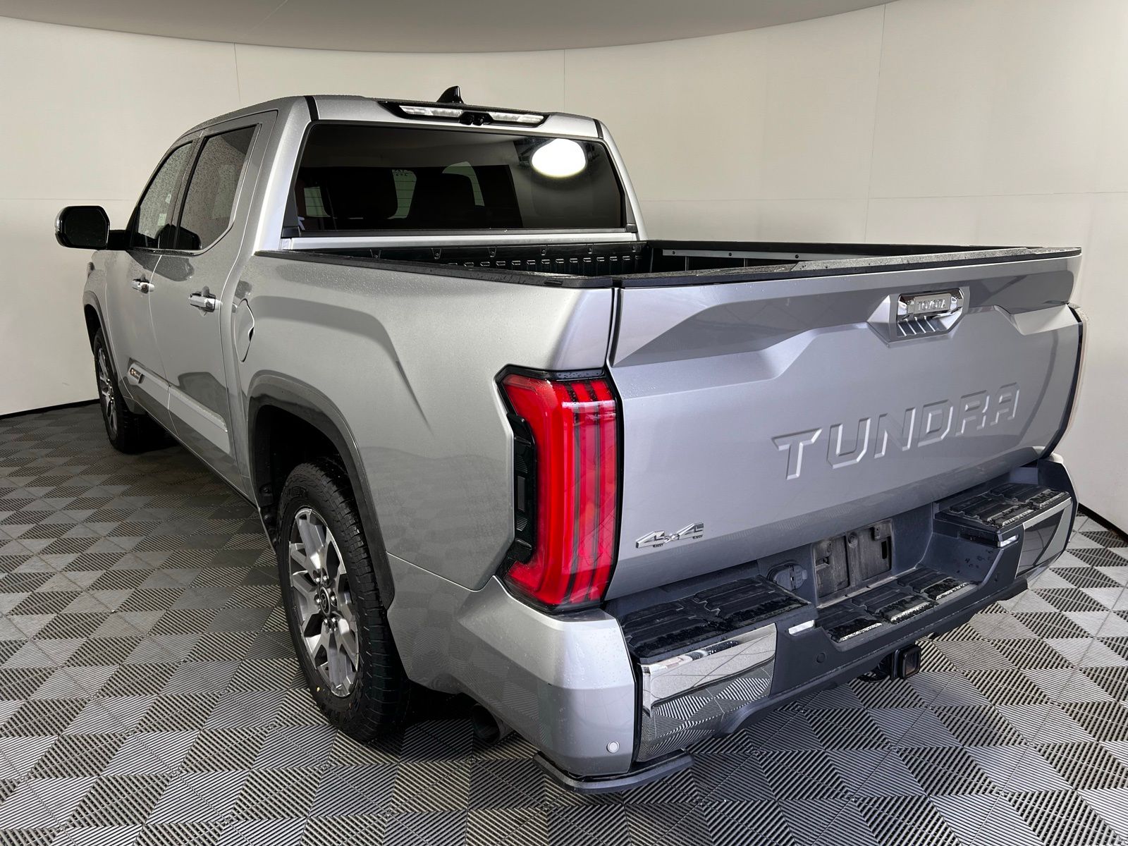 Thumbnail: 2022 Toyota Tundra - 7