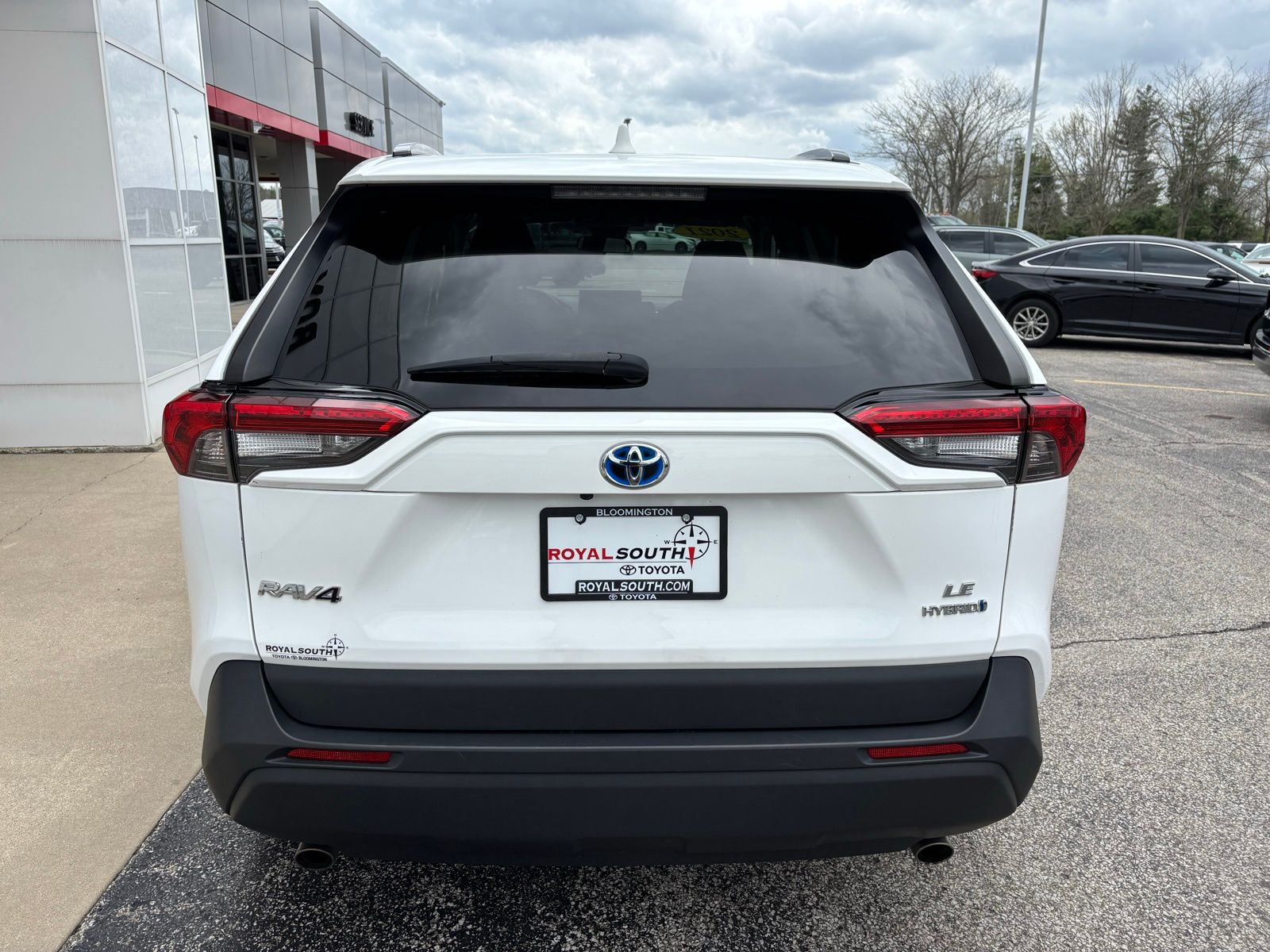 View vehicle photo 6