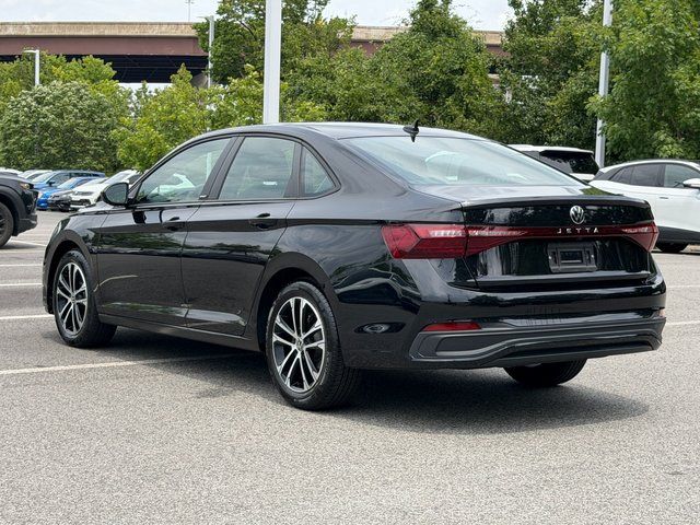 Used 2025 Black Volkswagen 1.5T Sport image 4