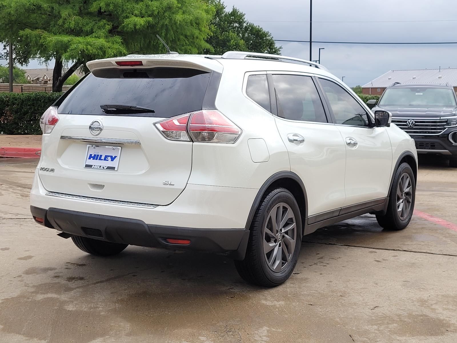 used 2016 Nissan Rogue car, priced at $14,000