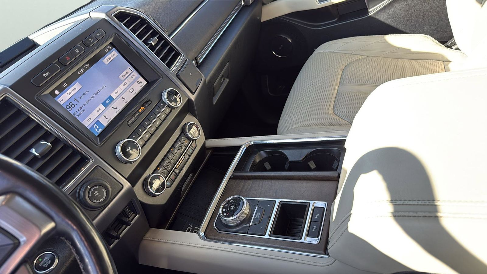 Used Car 2019 Ford Expedition Max  Platinum For Sale Under $25,000 In Austin, Texas