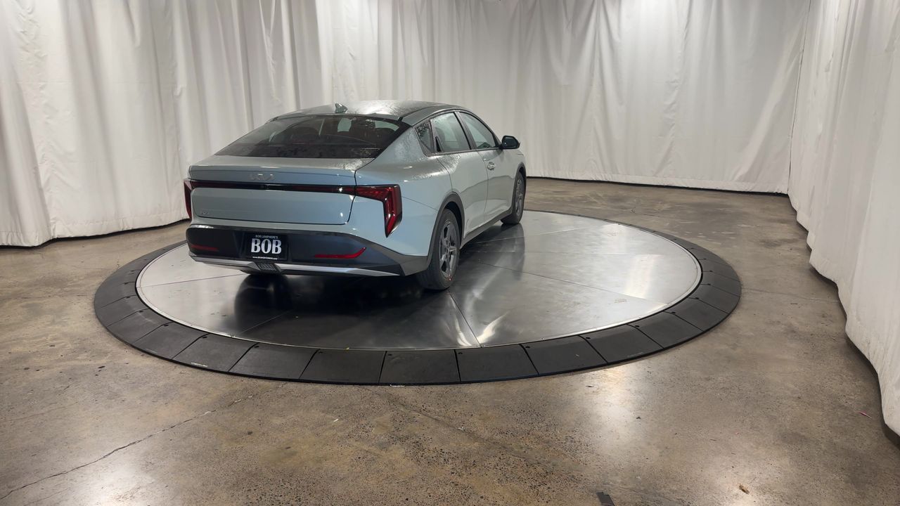 2025 Kia K4 LXS photo 8