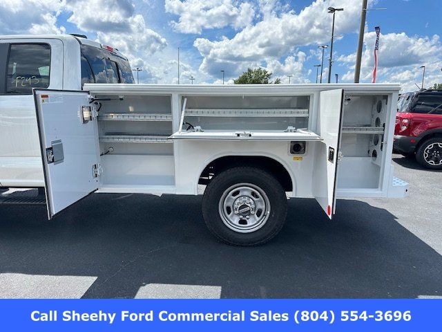 2025 Ford F-350 Super Duty Chassis Cab XL - Photo 10
