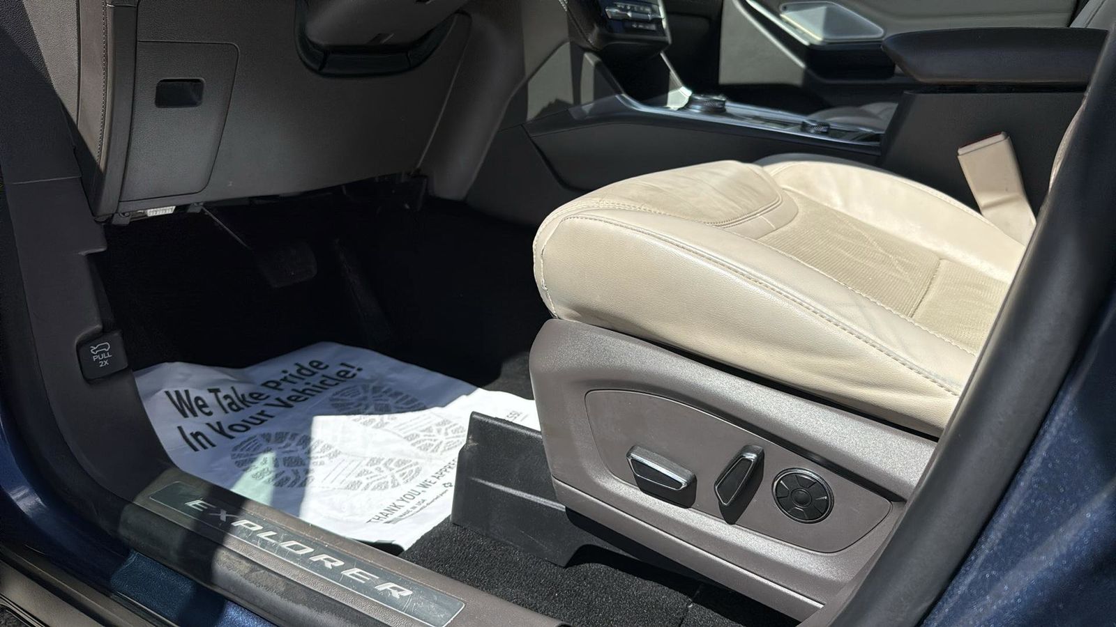 Used Car 2020 Ford Explorer  Platinum For Sale Under $25,000 In Austin, Texas