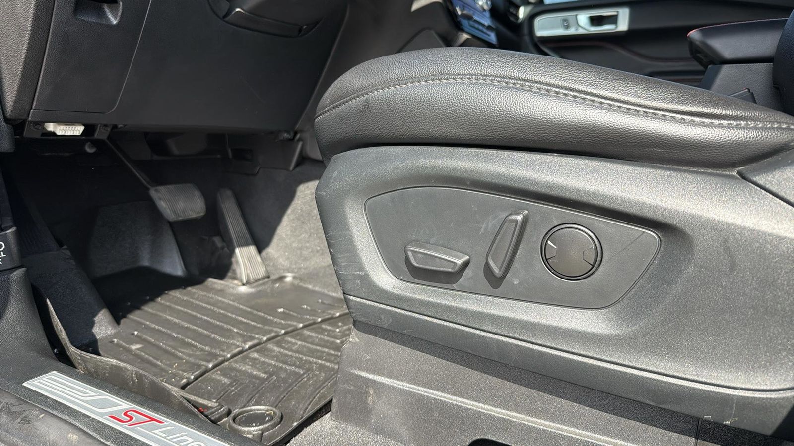 Used Car 2022 Ford Explorer  St-line For Sale Under $35,000 In Austin, Texas