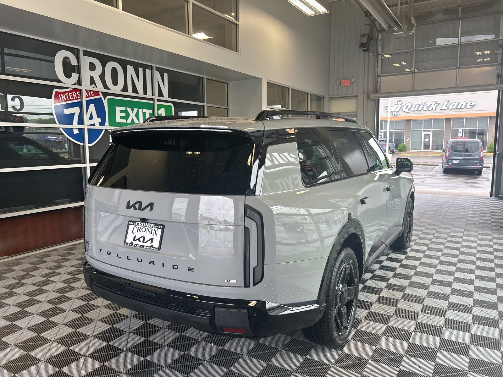 View vehicle photo 6