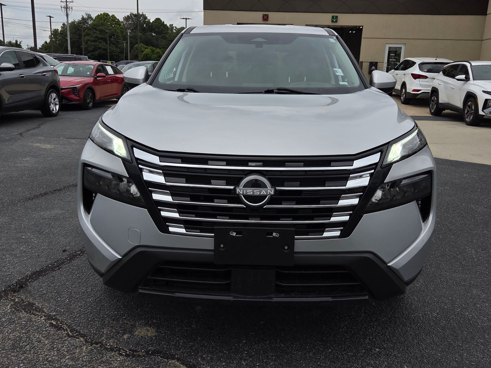 Used 2024 Silver Nissan SV image 2
