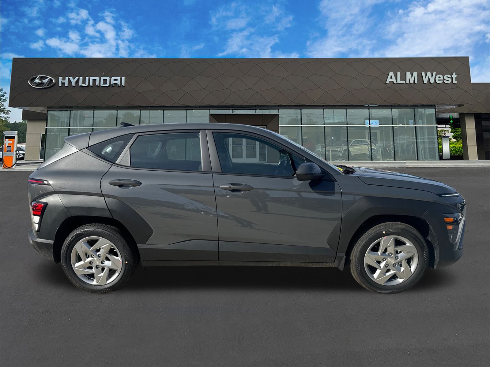 Used 2026 Gray Hyundai SE image 4