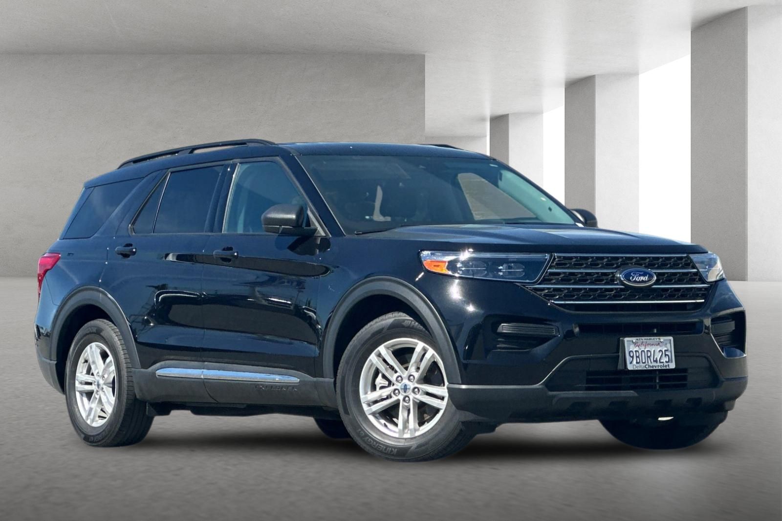2022 Ford Explorer XLT RWD