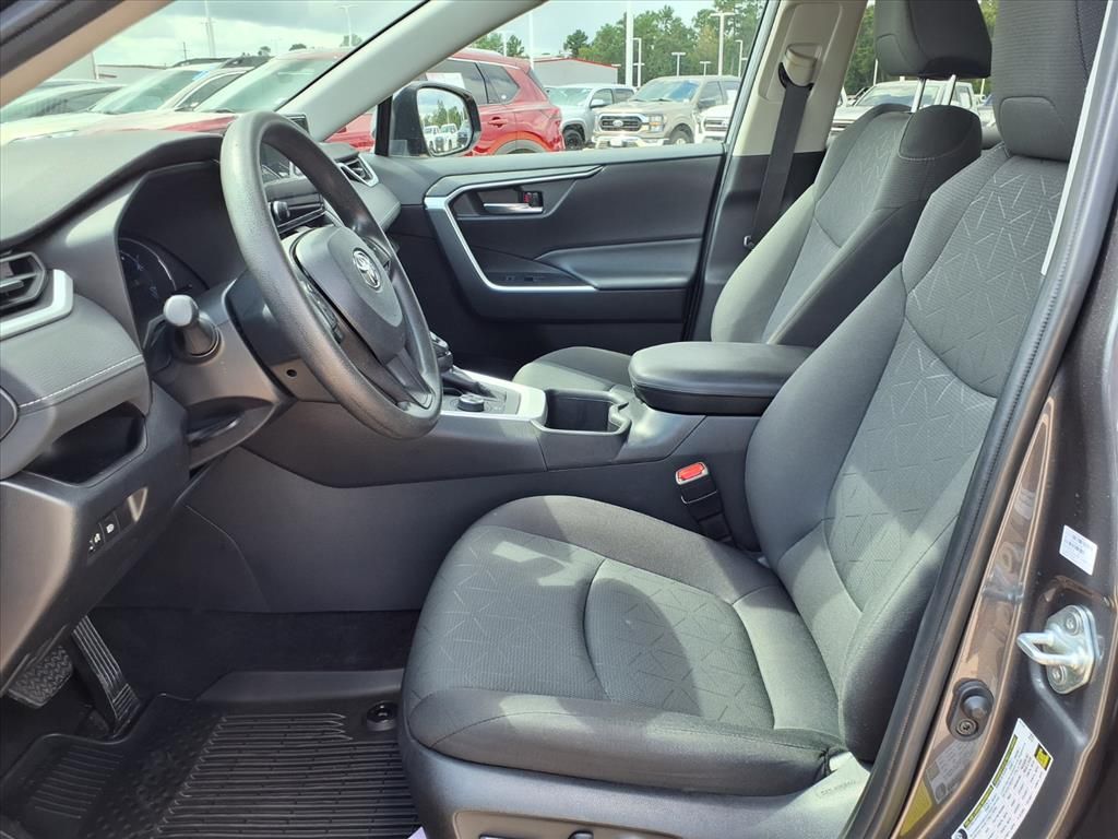 2024 Toyota RAV4 Hybrid XLE  at Gullo Toyota