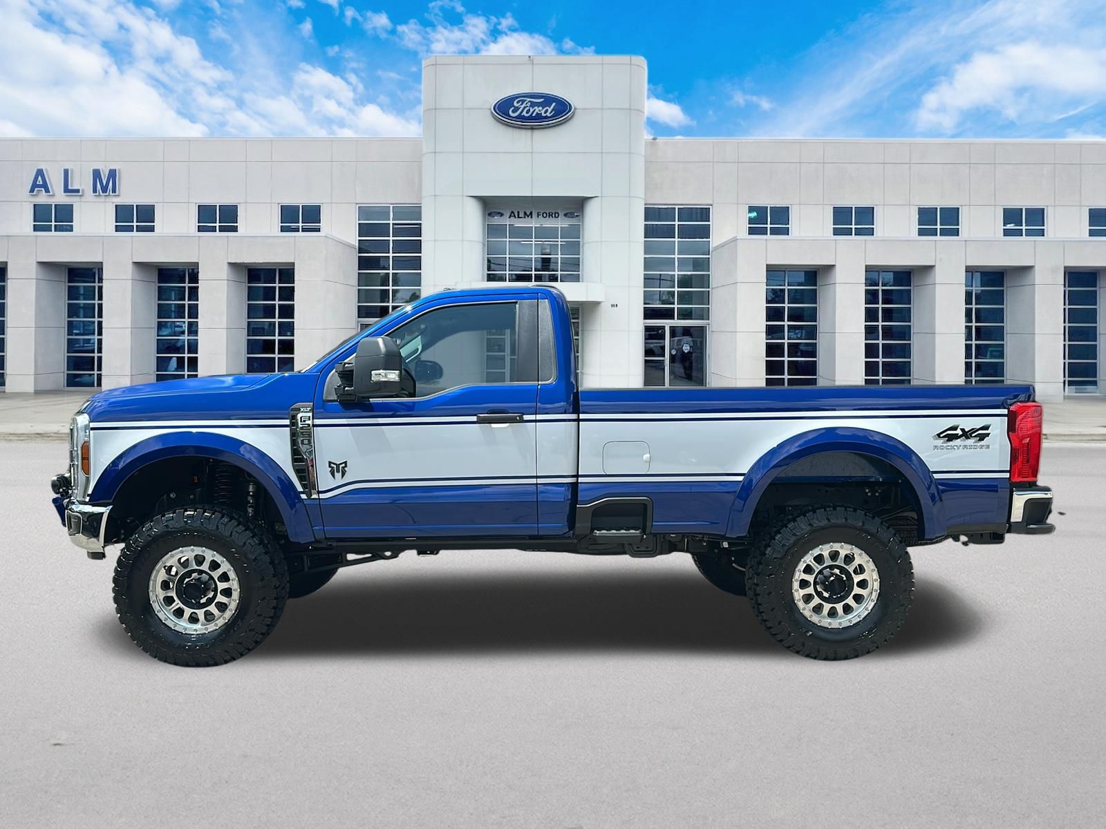 New 2026 Argon Blue Metallic Ford F-250® XLT image 9