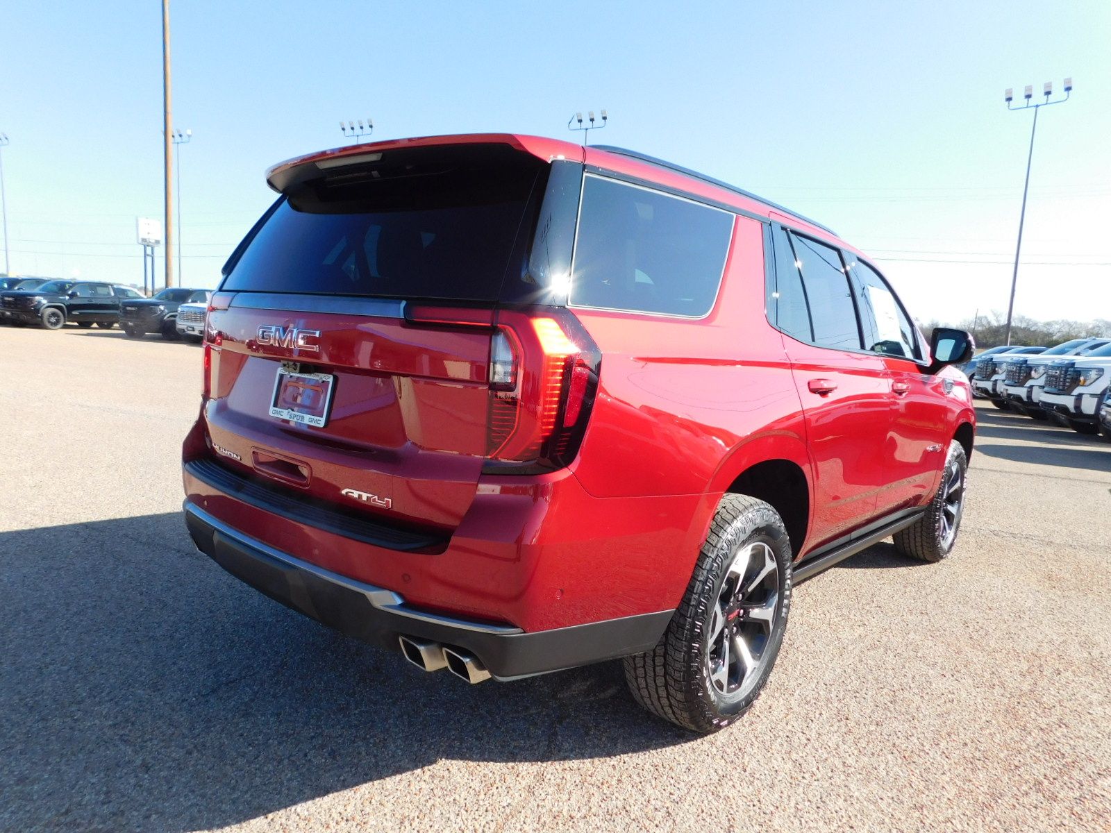 2025 GMC Yukon AT4 2