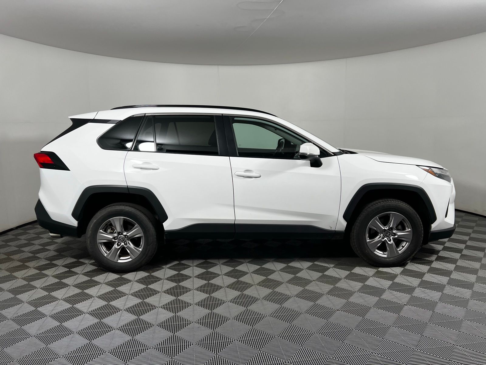 Thumbnail: 2024 Toyota RAV4 - 4