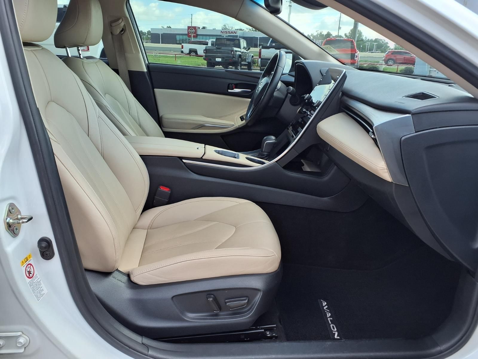 2019 Toyota Avalon XLE Beige at Community Toyota