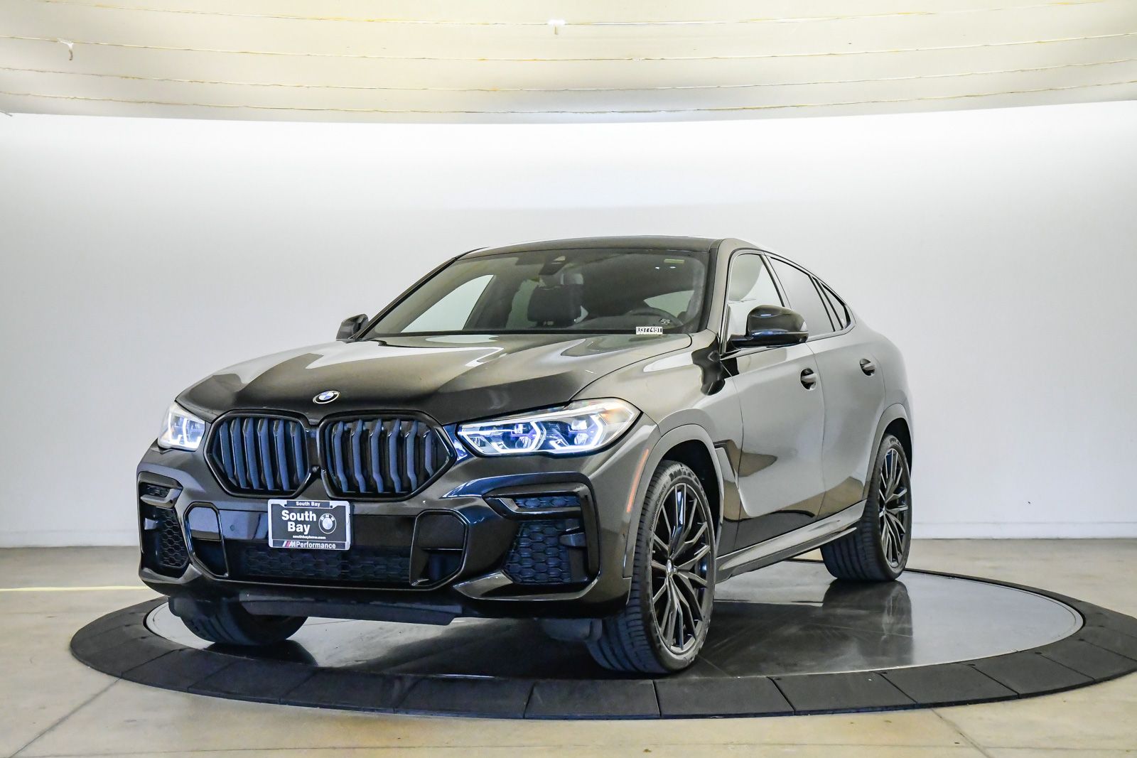 Black Sapphire Metallic 2023 BMW X6 M50i AWD SUV / Crossover All-Wheel Drive 8-Speed Automatic