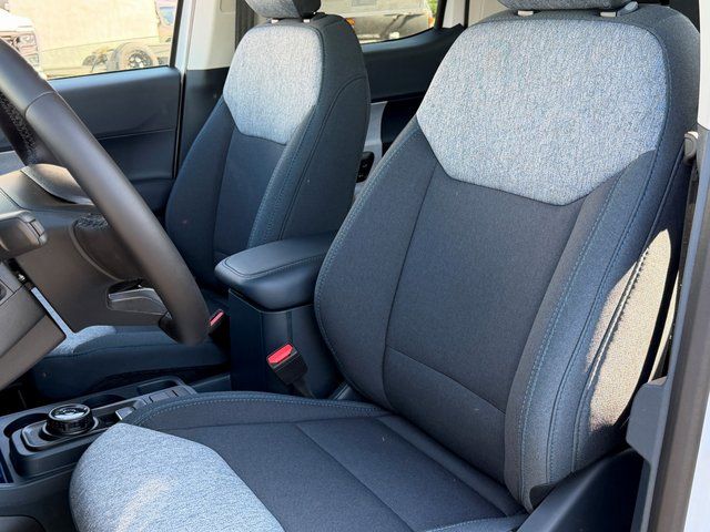 New 2026 Oxford White Ford XLT image 17