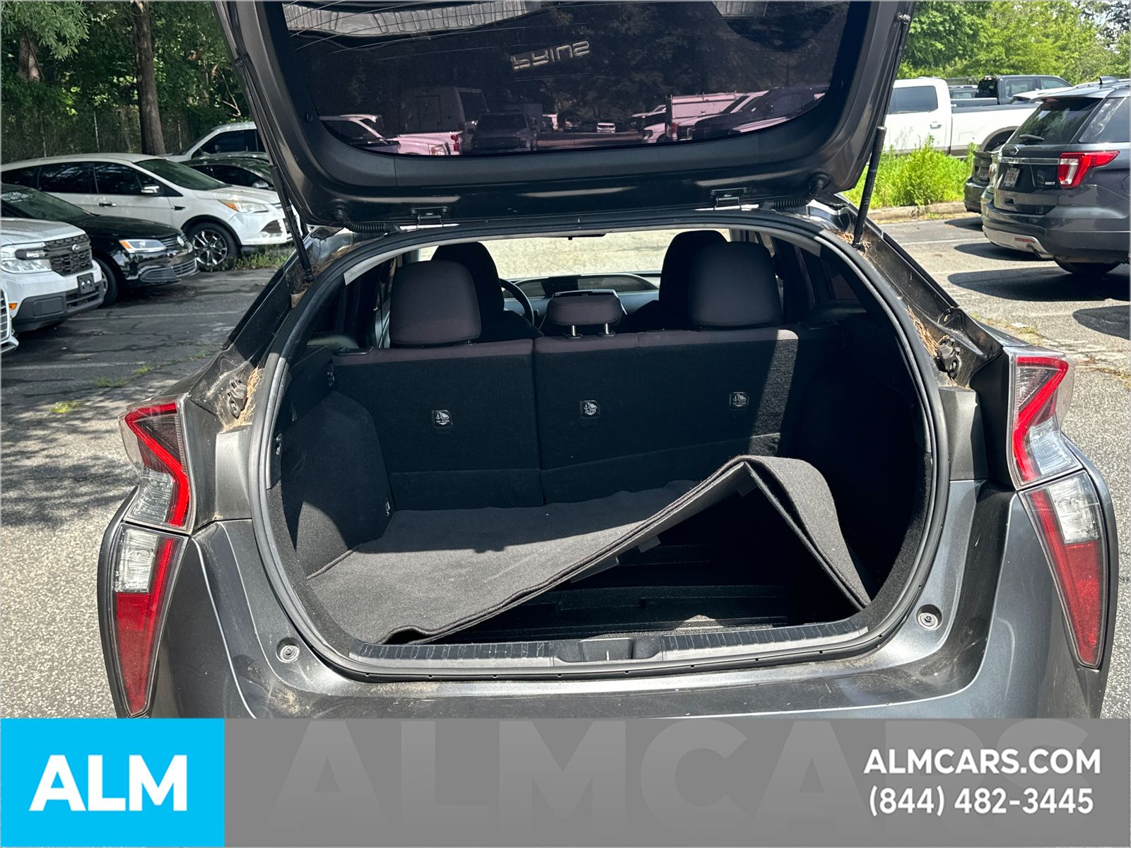 Used 2018 Gray Toyota Two image 21
