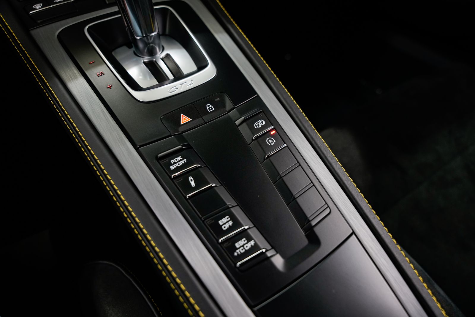 2021 Porsche 718 Cayman GT4 — photo 13