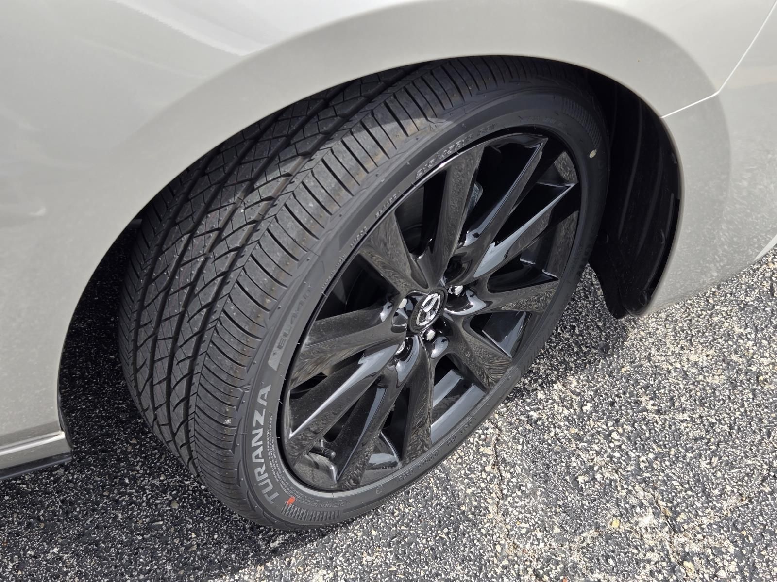 View vehicle photo 5