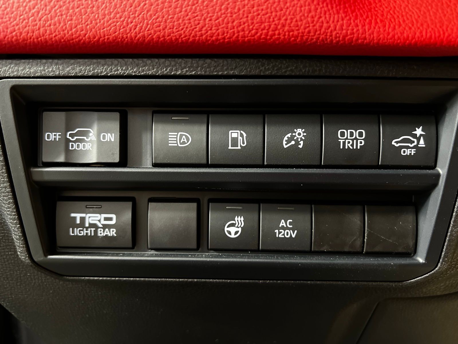 Thumbnail: 2025 Toyota Sequoia - 25