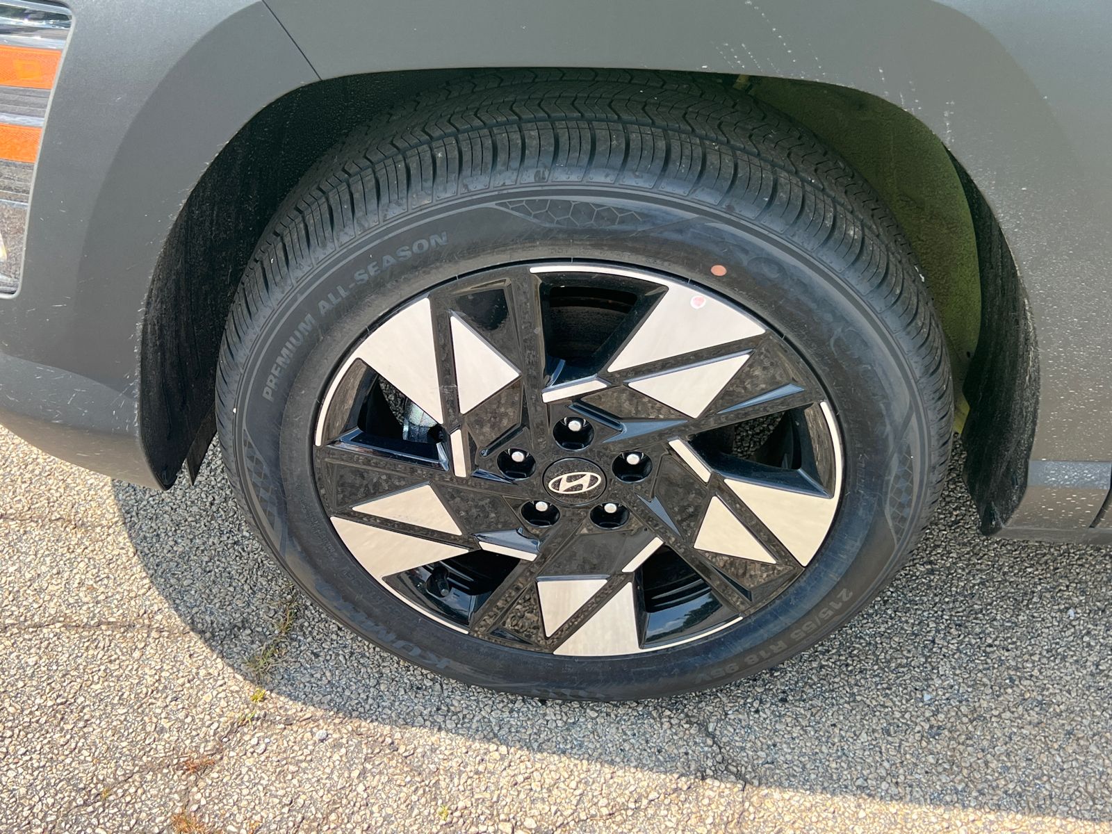 2025 Hyundai Kona SEL photo 12