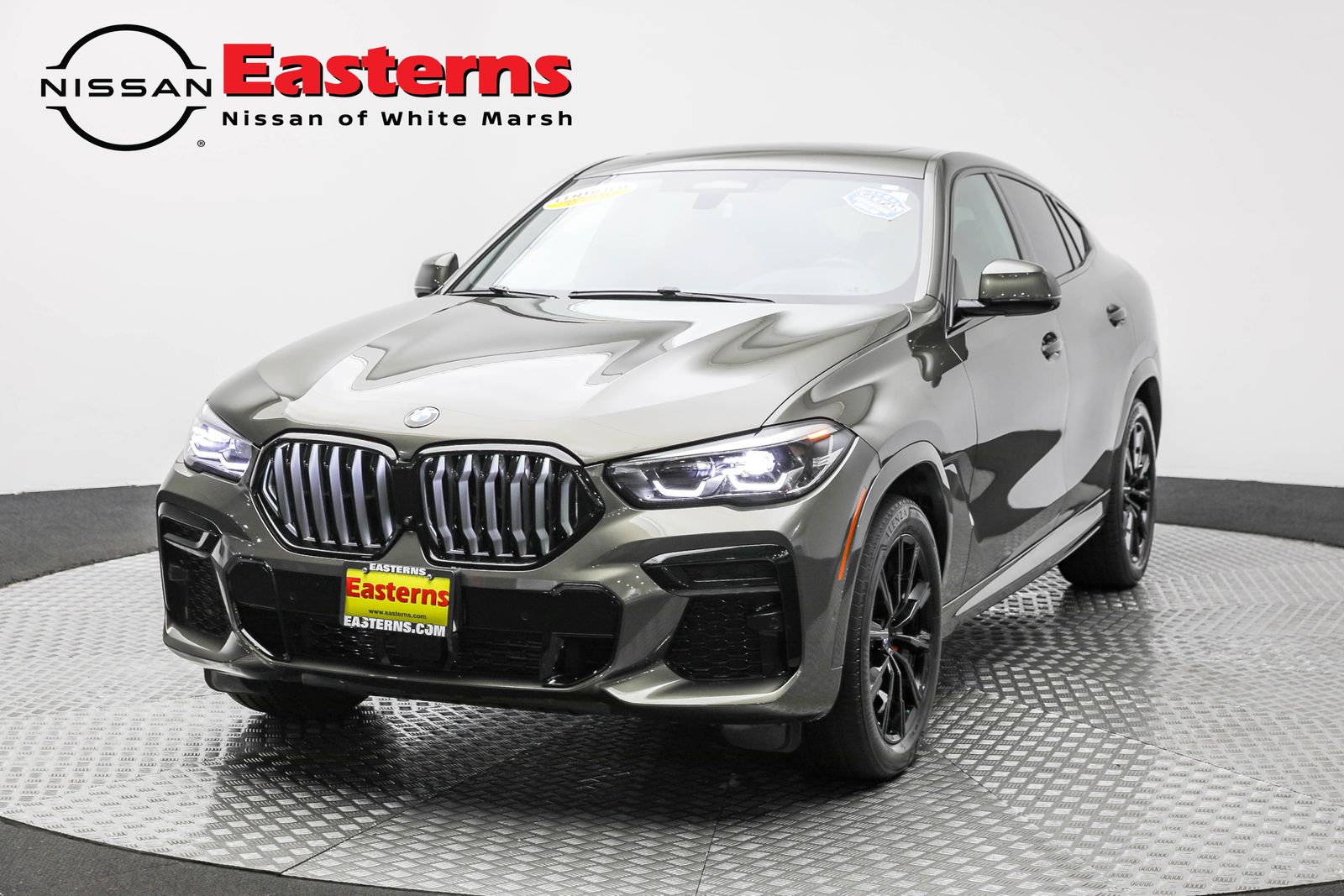 2022 BMW X6 40i's photo
