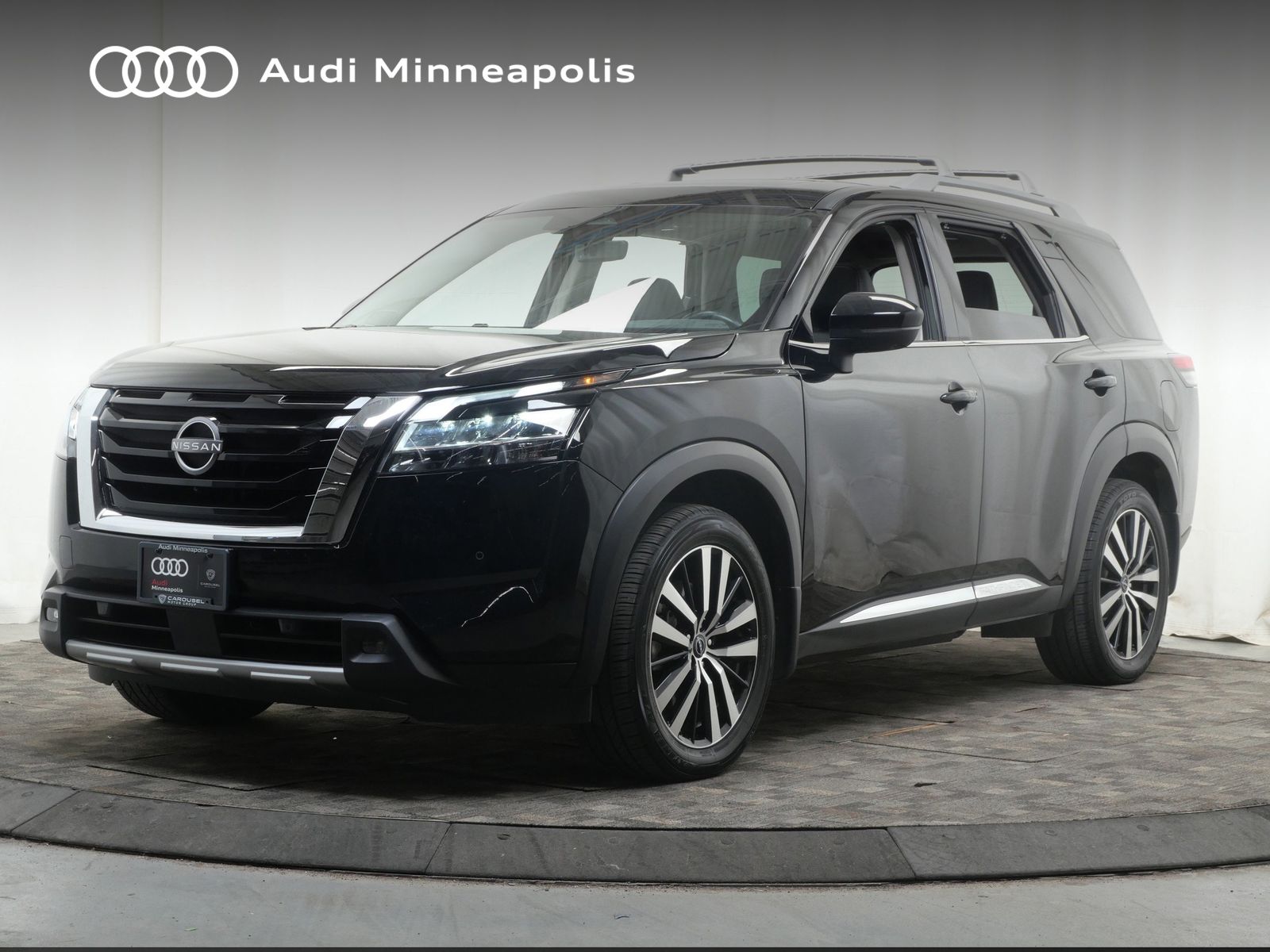 2023 Nissan Pathfinder Platinum 4WD