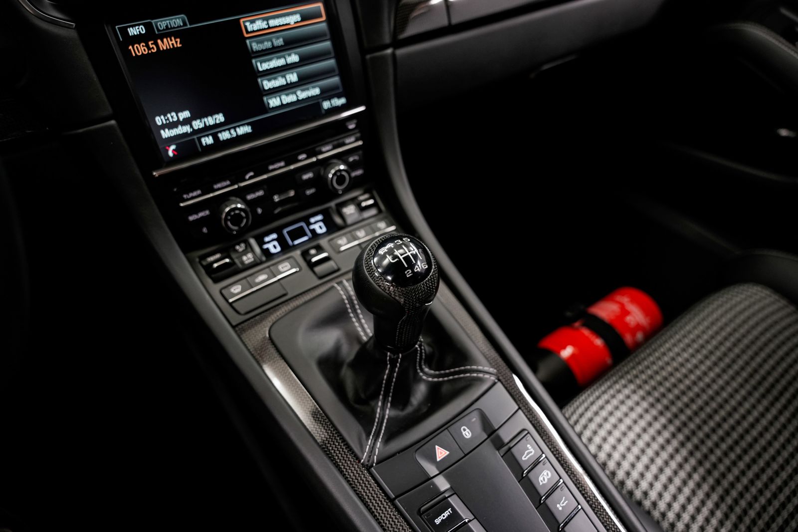 2016 Porsche 911 R — photo 16