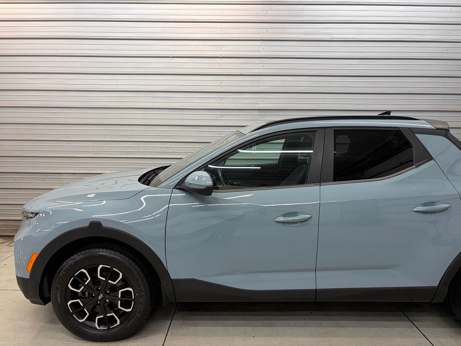 Photo 3 of 2022 Hyundai SANTA CRUZ SEL Premium