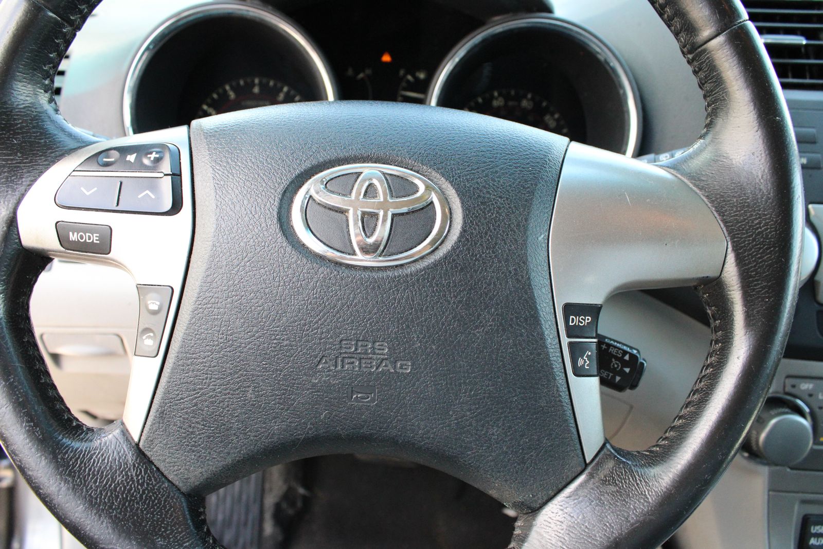 Used 2011 Gray Toyota SE image 19