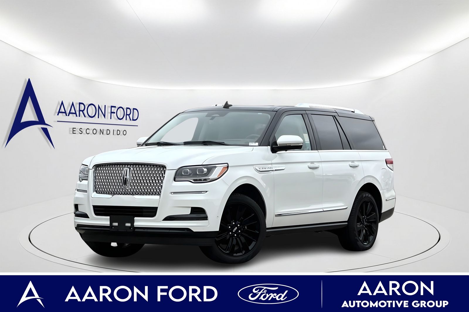 White Metallic 2024 Lincoln Navigator SUV / Crossover Four-Wheel Drive Automatic